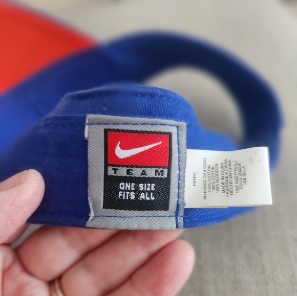 Nike Blue Visor Gators University Of Florida with Embroidered Logo - Picture 2 of 11